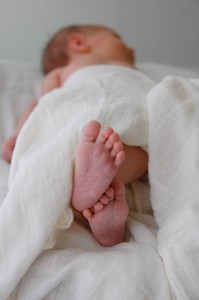 closeup of newborn baby Eliot's feet